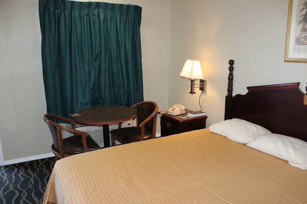 Budget Inn 马斯科吉 外观 照片