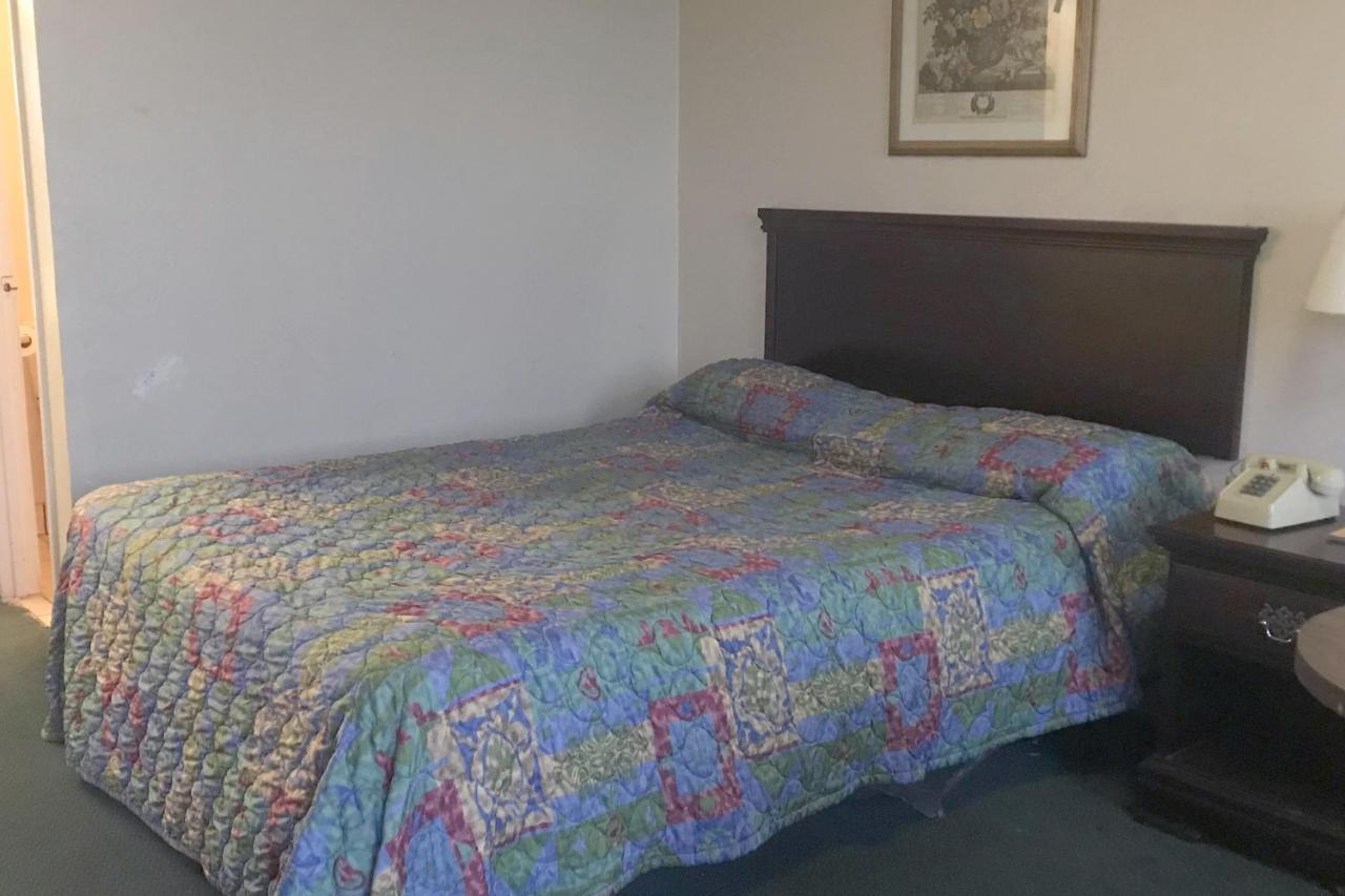 Budget Inn 马斯科吉 外观 照片