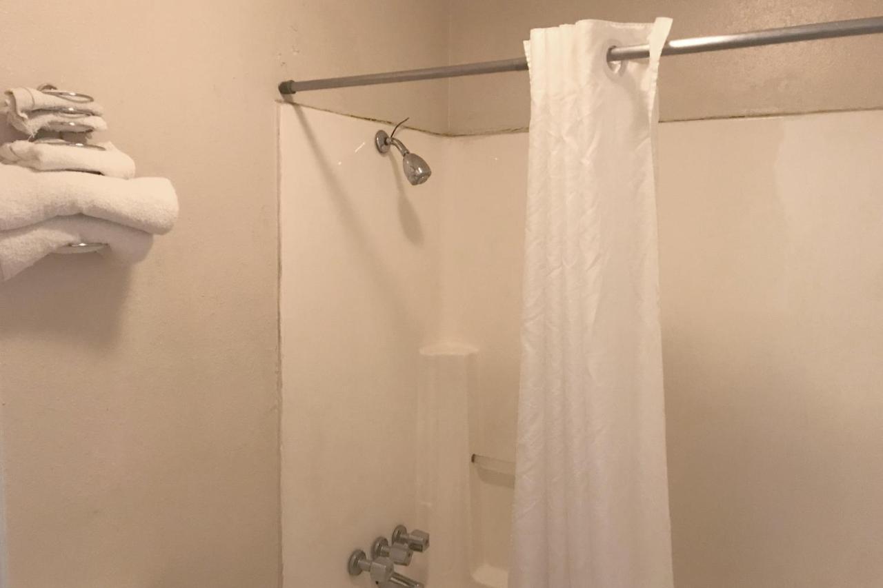 Budget Inn 马斯科吉 外观 照片